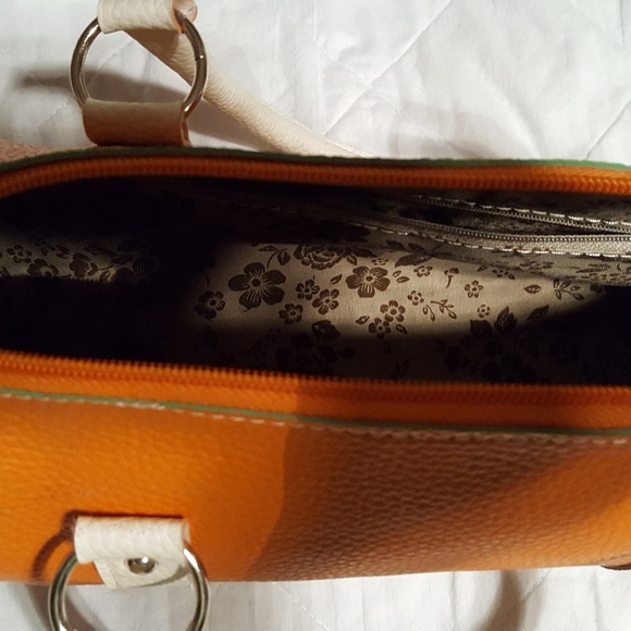 Handbag - Picture 2 of 4